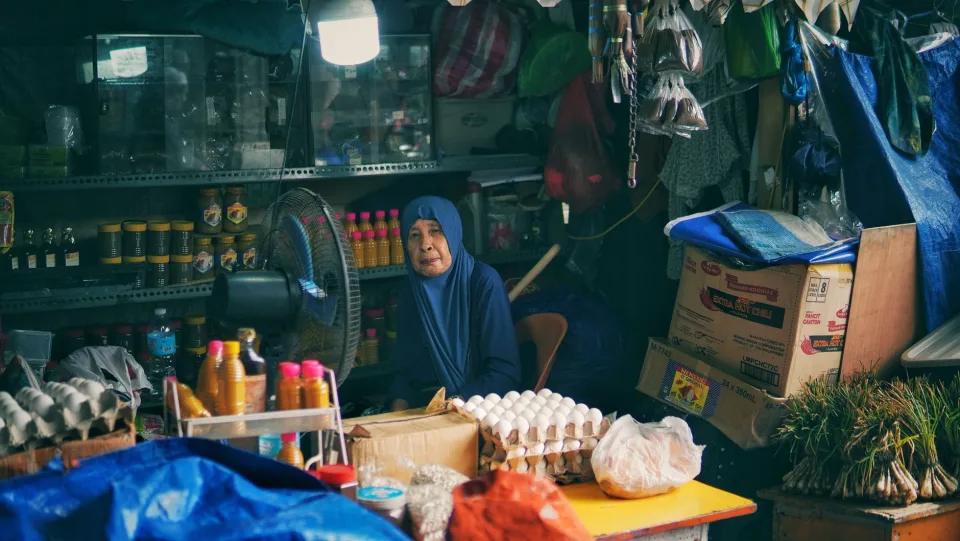 Hàng về buổi sáng